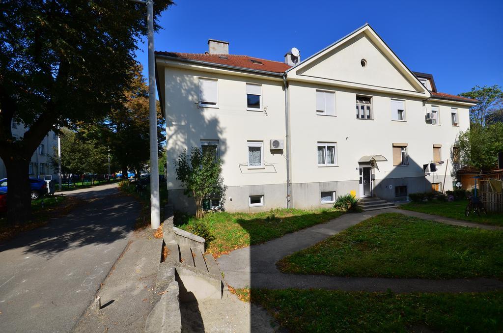Lisinski Apartment With Private Parking Zagreb Værelse billede
